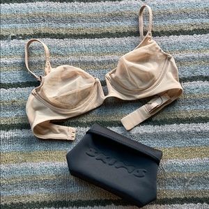Skims Plunge Bra